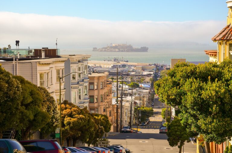 San Francisco Steep Road View Of Alcatraz